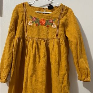 Mustard color Dress, true to size 6